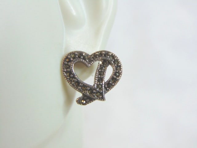 Womens Vintage Estate Sterling Silver Heart Earrings (1 of 3)