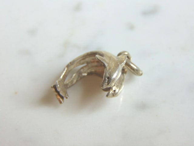 Womens Vintage Estate Sterling Silver Dolphin Pendant (1 of 3)
