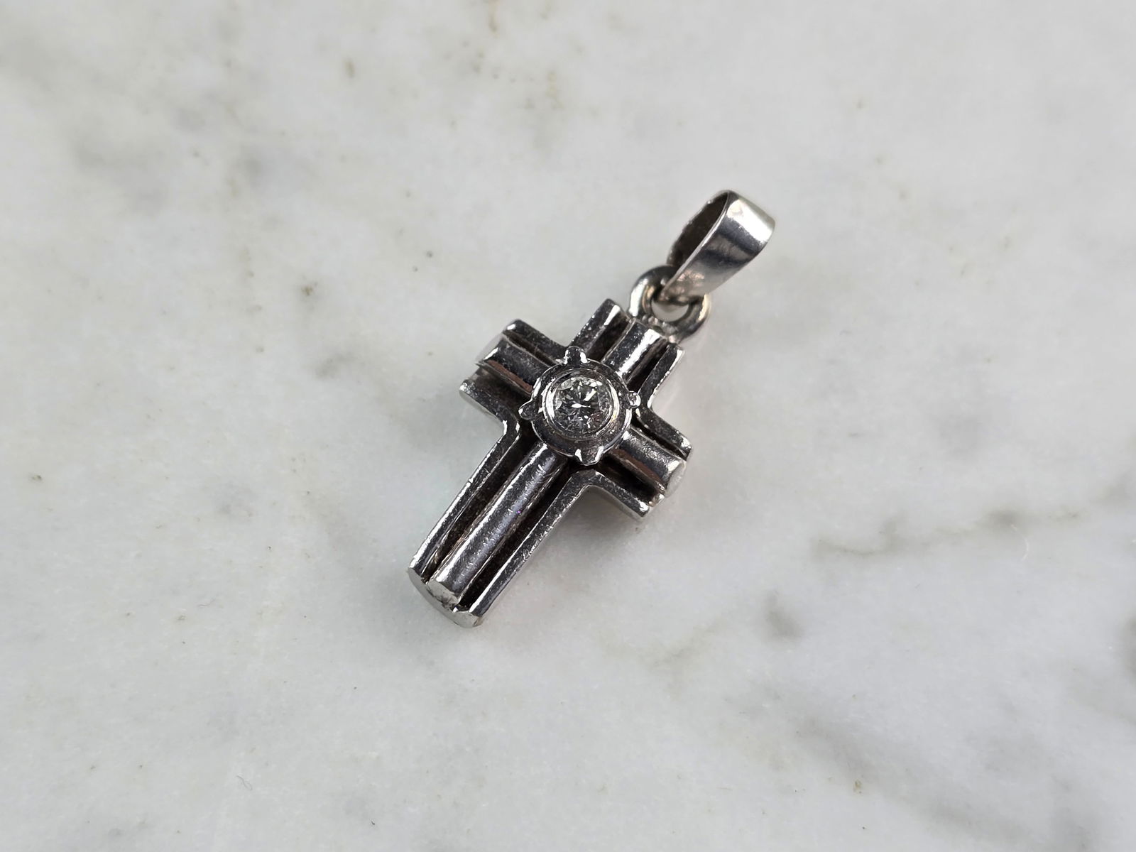 Womens Vintage 14K White Gold Diamond Cross Pendant (1 of 3)