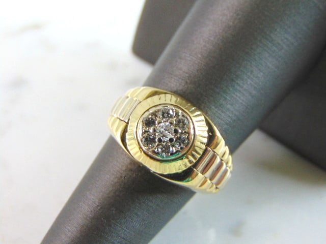 Womens Vintage Estate 14K Yellow Gold Diamond Ring (1 of 5)