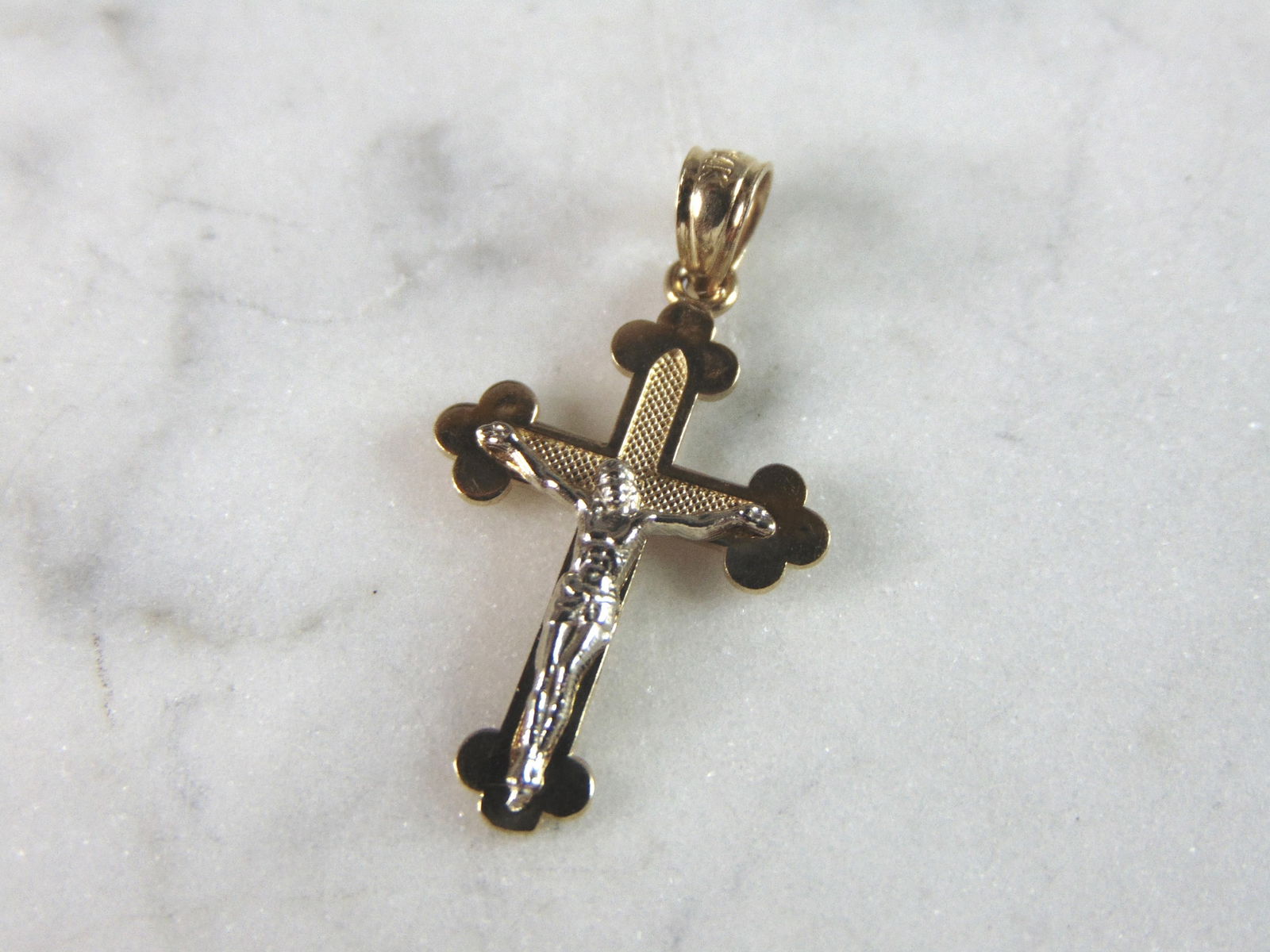 Vintage Estate 14K Yellow Gold Religious Cross Pendant (1 of 3)