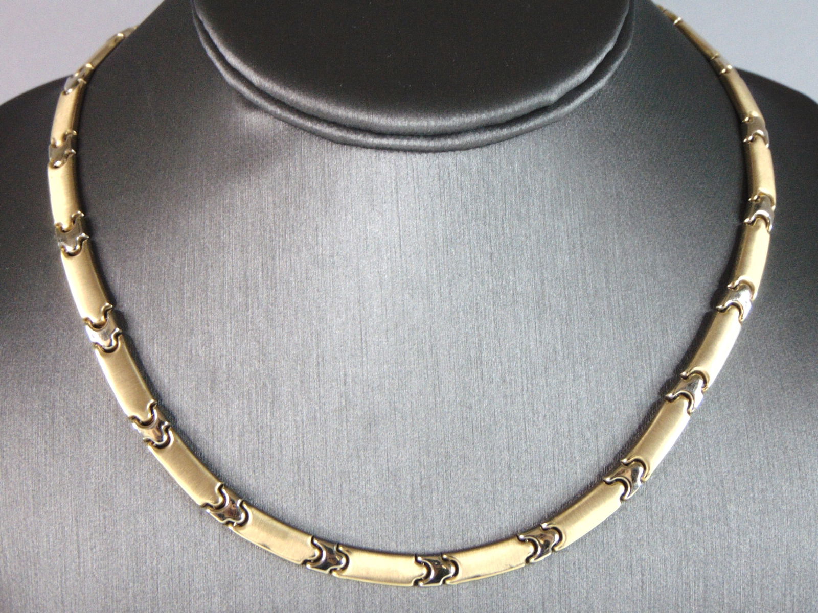Womens Vintage Estate 14K Yellow Gold Modernist Necklace (1 of 4)