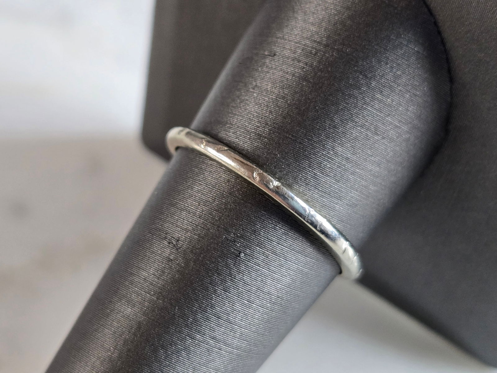 Womens Vintage Estate 18k White Gold Ring (1 of 4)