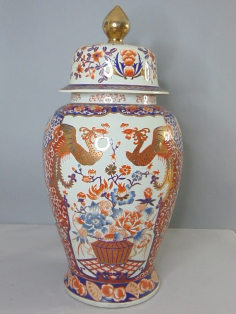 Vintage Hand Painted Imari Style Chinese Porcelain 32" Temple Jar: A BEAUTIFUL VINTAGE HAND PAINTED CHINESE PORCELAIN IMARI STYLE TEMPLE JAR THAT MEASURES ABOUT 32" TALL BY ABOUT 16" AT ITS WIDEST POINT. ANY QUESTIONS PLEASE DO NOT HESITATE TO ASK. BE SURE TO CHECK O