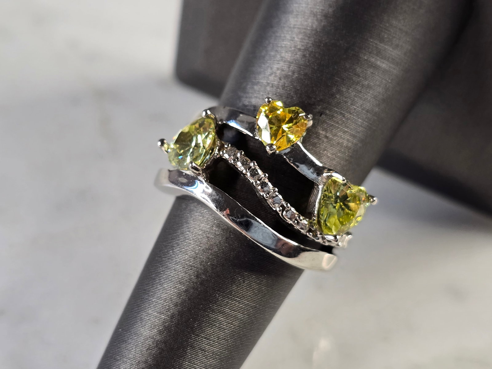 Womens Vintage Estate Sterling Silver Modernist Ring (1 of 5)