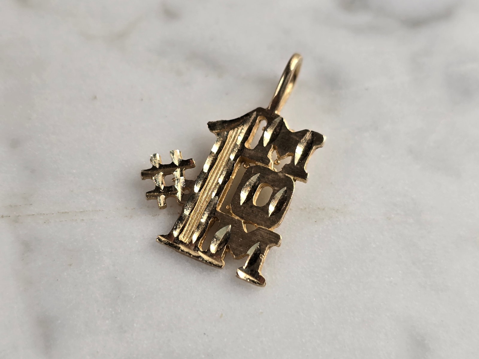 Womens Vintage Estate 14K Yellow Gold #1 MOM Pendant (1 of 3)