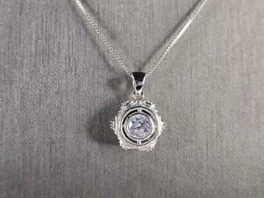 Womens Vintage Estate Sterling Silver CZ Pendant w/ Necklace