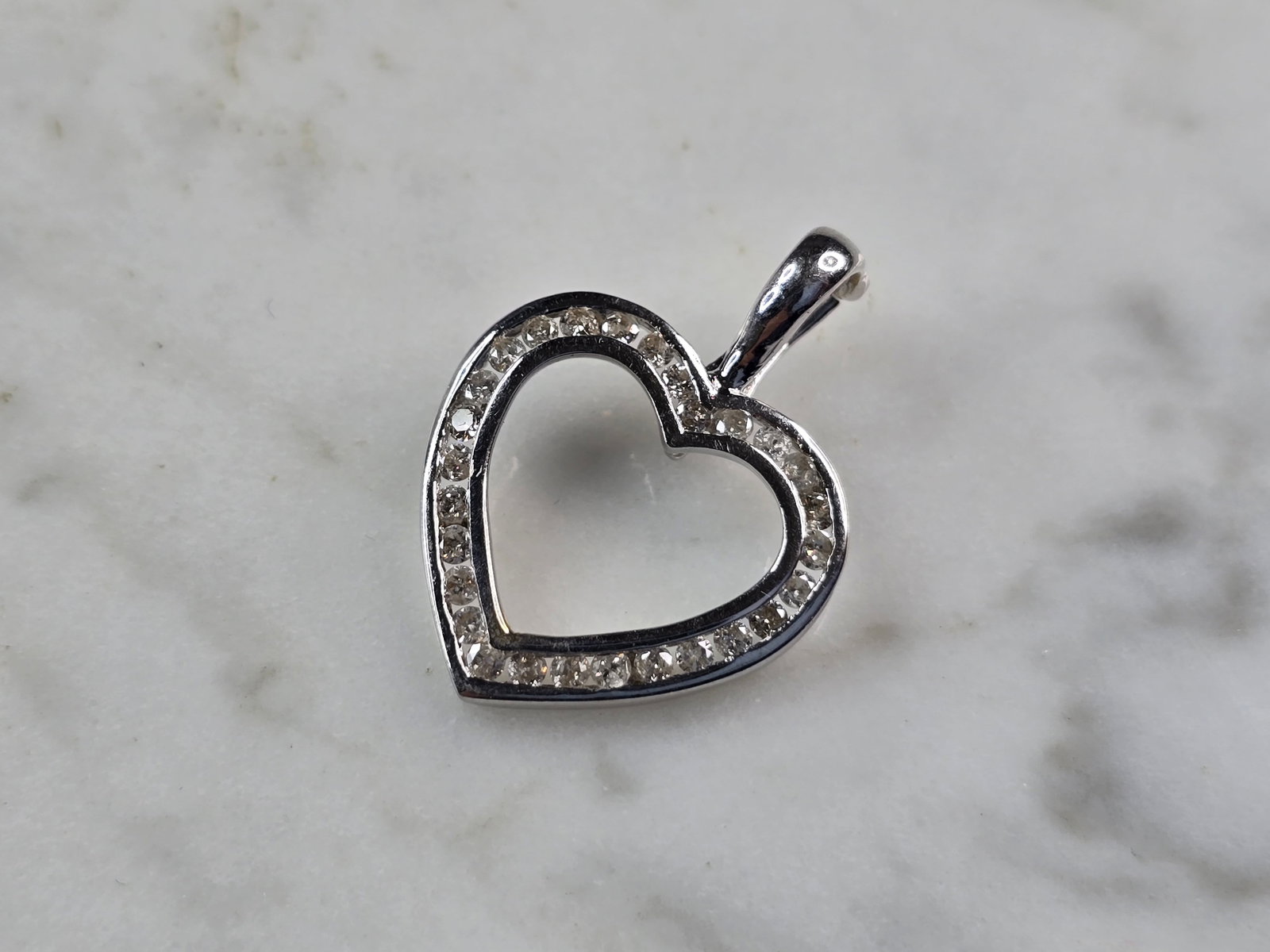 Women Vintage Estate 10k White Gold Diamond Heart Pendant (1 of 3)
