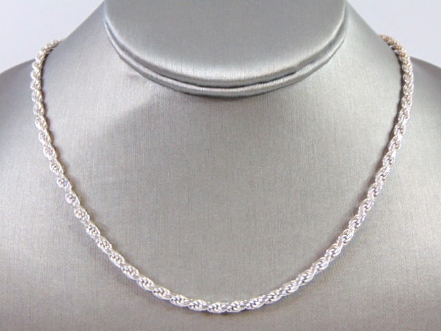 Womens Vintage Estate Sterling Silver Necklace (1 of 2)