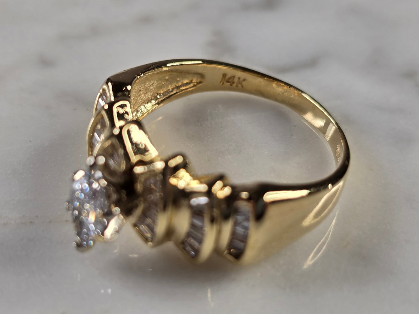 Womens Vintage Estate 14K Yellow Gold Diamond Engagement Ring - 4