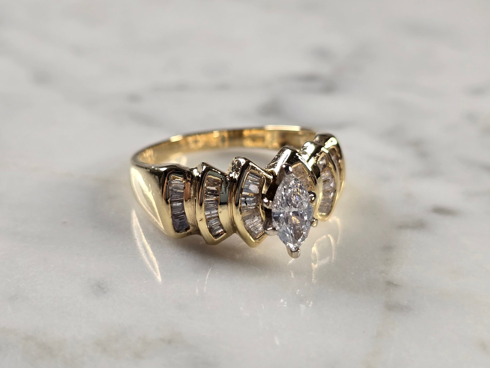 Womens Vintage Estate 14K Yellow Gold Diamond Engagement Ring - 5