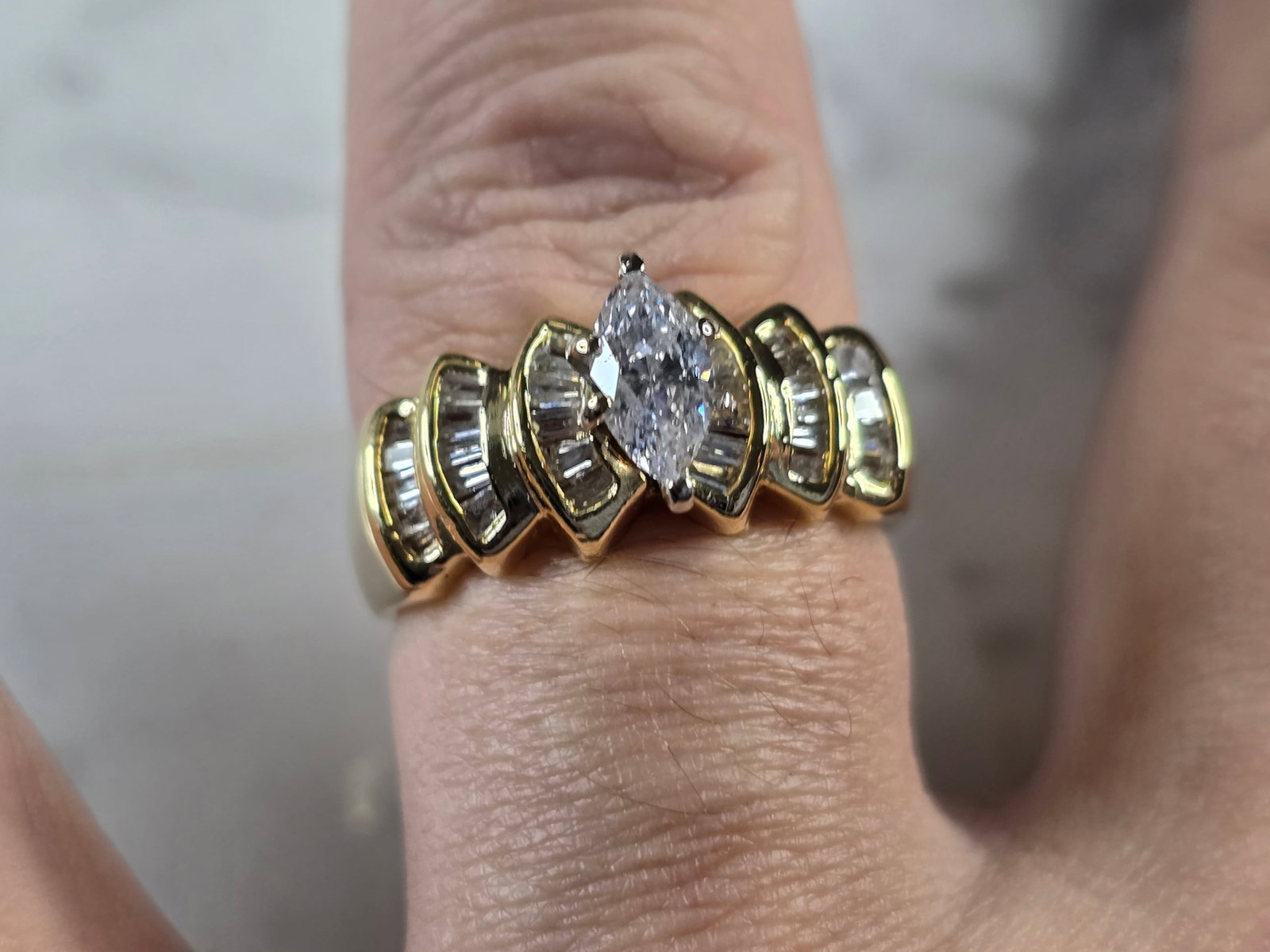Womens Vintage Estate 14K Yellow Gold Diamond Engagement Ring - 6
