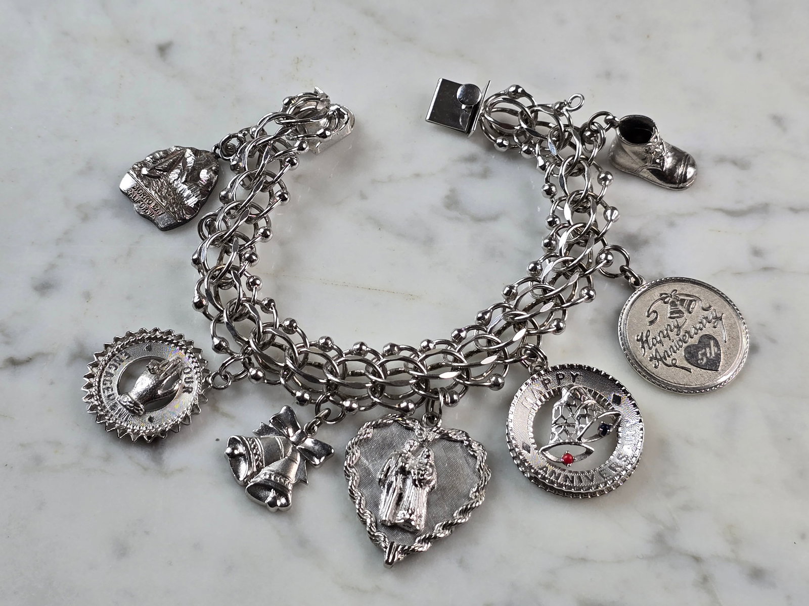 Womens Vintage Estate Sterling Silver Charm Bracelet (1 of 9)