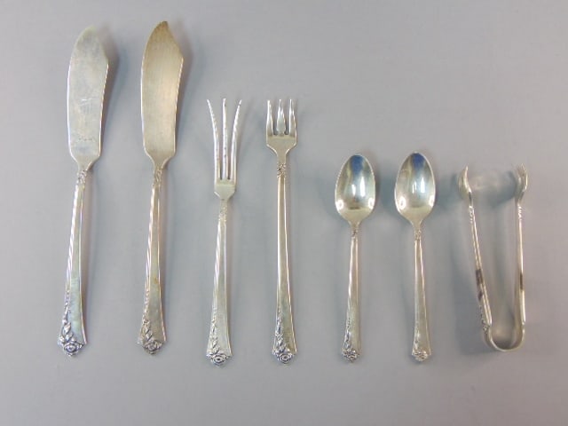 Heirloom Sterling Silver Damask Rose Flatware Set 179Pc - 10