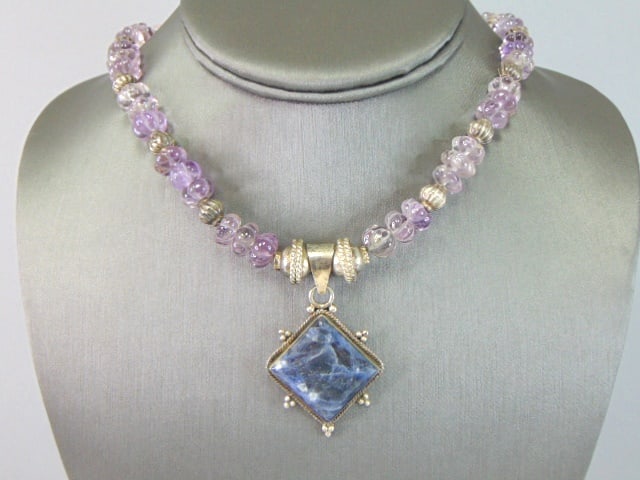 Womens Vintage Estate Sterling Silver Lapis Necklace: A VERY NICE STERLING SILVER LAPIS NECKLACE THAT WEIGHS 62.8g. NOT SURE IF STONE IS NATURAL OR MAN MADE. THE PENDANT MEASURES 2" BY 1 1/4". THE NECKLACE MEASURES 17 3/4" LONG. ANY QUESTIONS PLEASE DONT