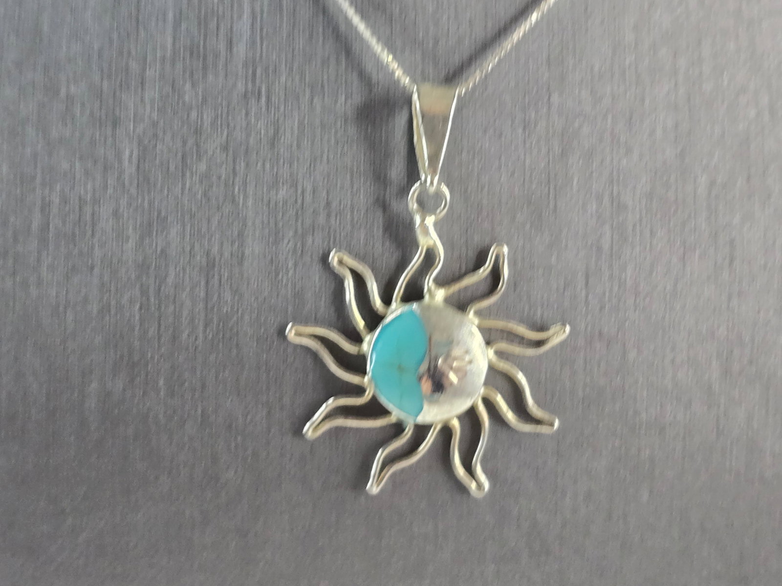 Womens Vintage Estate Sterling Silver Turquoise Sun Pendant Necklace (1 of 4)