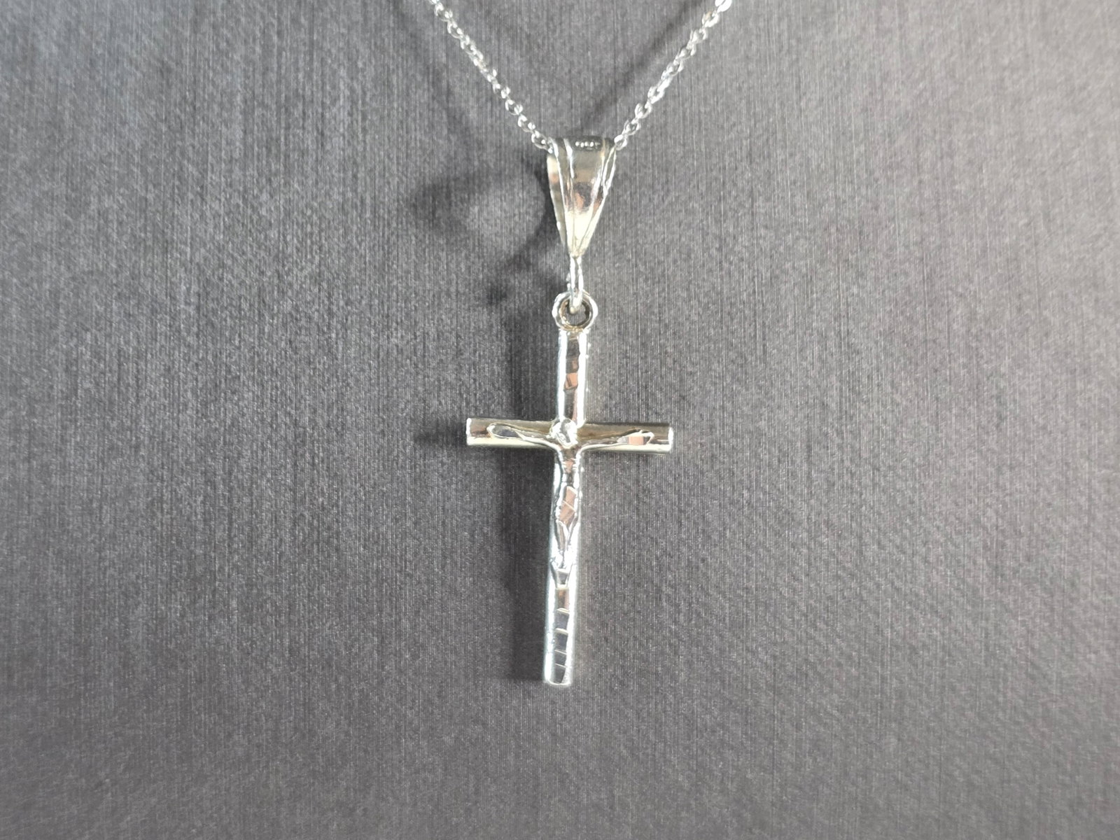 Vintage Estate Sterling Silver Religious Jesus Cross Pendant Necklace (1 of 4)