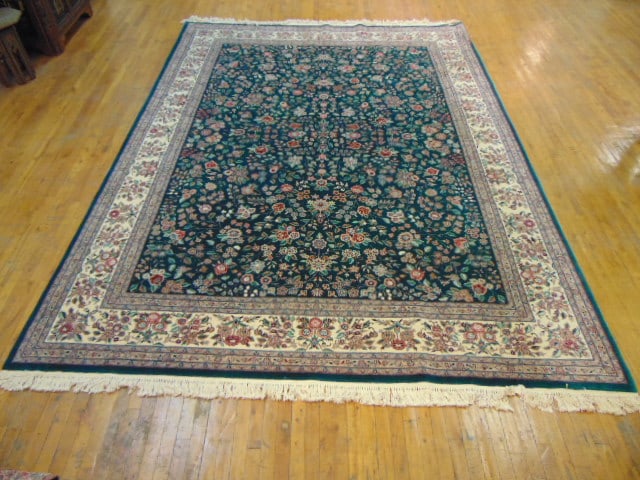 Vintage Estate Semi-Antique Handmade Rug: A BEAUTIFUL SEMI ANTIQUE HAND MADE HAND KNOTTED RUG THAT MEASURES 9'BY 12'. RUG IS MADE FROM 100% WOOL. CONDITION IS GOOD. APPRAISED $9500