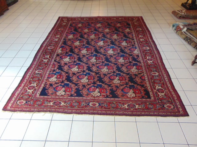Vintage Estate Antique Handmade Tabriz Rug: A BEAUTIFUL VINTAGE ESTATE ANTIQUE HANDMADE HANDKOTTED MIDDLE EASTERN TAPRIZ RUG THAT MEASURES 9' 3" BY 12' 6". RUG IS MADE FROM 100% WOOL. IF THERE ARE ANY ISSUES PLEASE CONTACT US, WE'RE ALWAYS HAPP