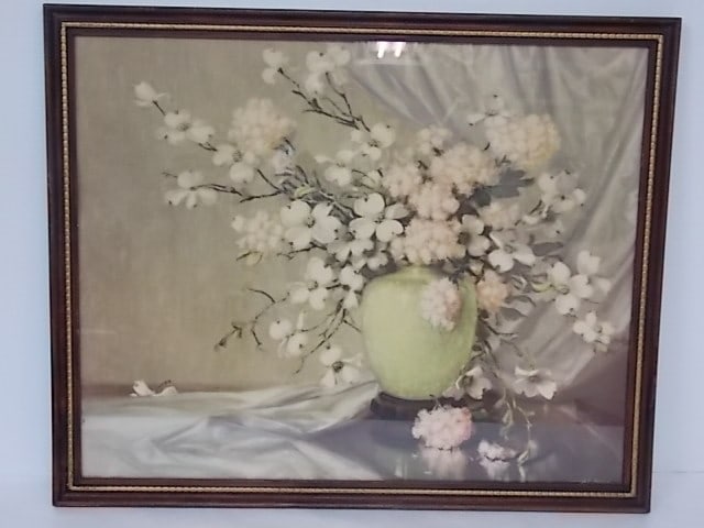 VINTAGE ANTIQUE FLORAL PRINT LITHO: A BEAUTIFUL VINTAGE ANTIQUE FLORAL PRINT OR LITHO THAT MEASURES 32 1/2" BY 26 1/2" WITH THE FRAME. LOOKS TO BE IN GOOD CONDITION BUT I DO SEE A LITTLE BIT OF WRINKLE ALONG THE ONE EDGE. I THINK A