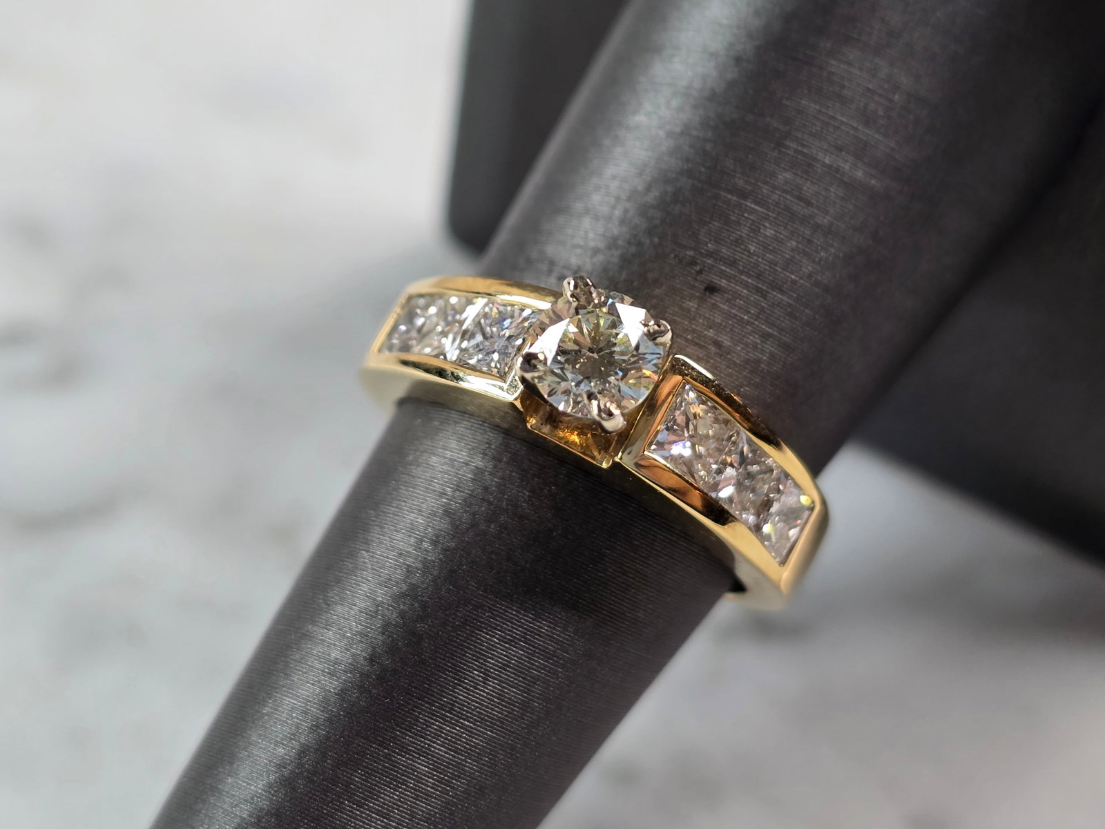 Womens Vintage Estate 14K Gold 1.5ct Diamond Ring (1 of 6)
