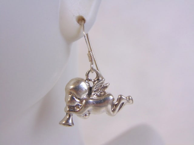 Womens Vintage Estate Sterling Silver Cupid Earrings (1 of 3)