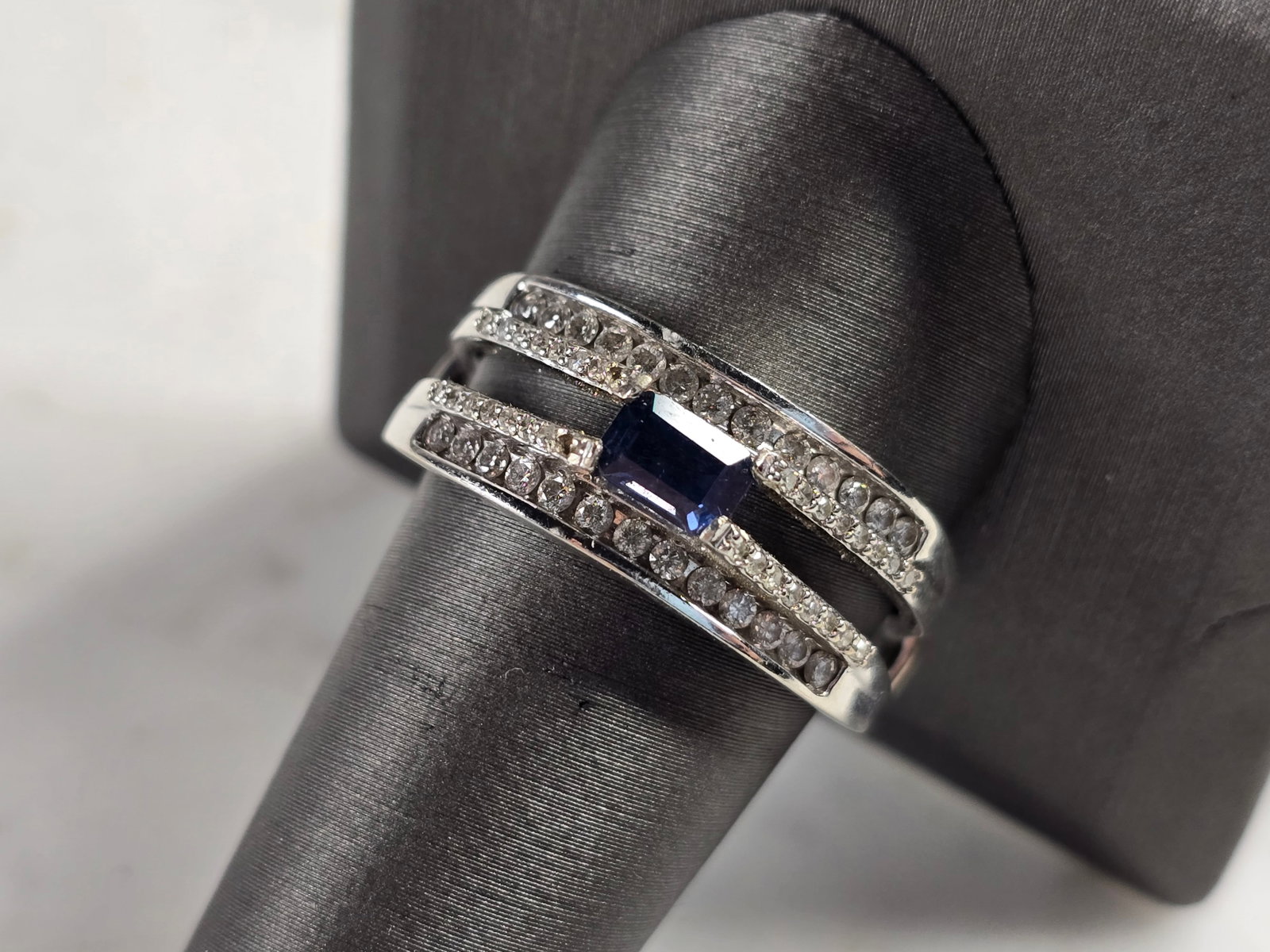 Womens Art Deco 14K White Gold Band Blue Sapphire & Diamond Ring (1 of 7)