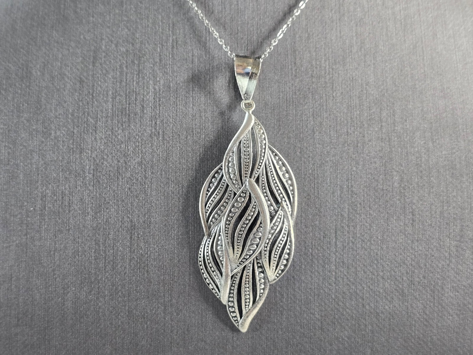 Womens Vintage Estate Sterling Silver Modernist Pendant w/ Necklace (1 of 4)