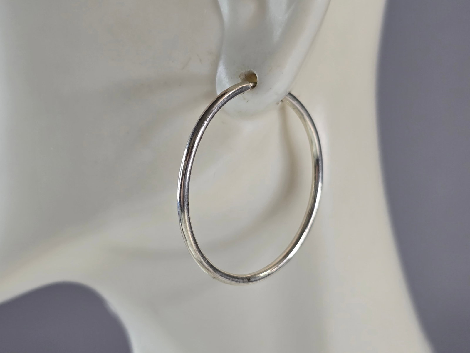 Womens Vintage Estate Sterling Silver Hoop Earrings (1 of 4)
