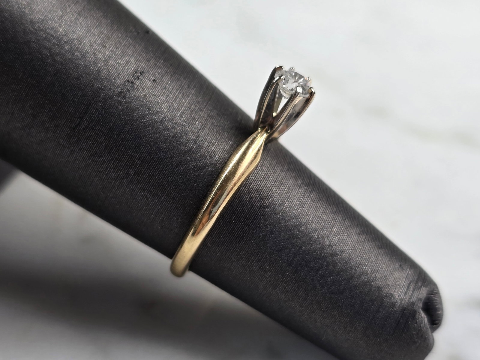 Womens 14K Gold Solitaire Diamond Engagement Ring - 2