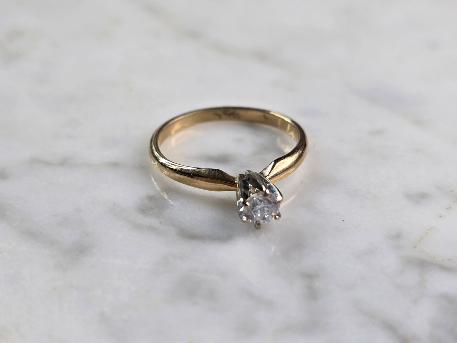 Womens 14K Gold Solitaire Diamond Engagement Ring - 4