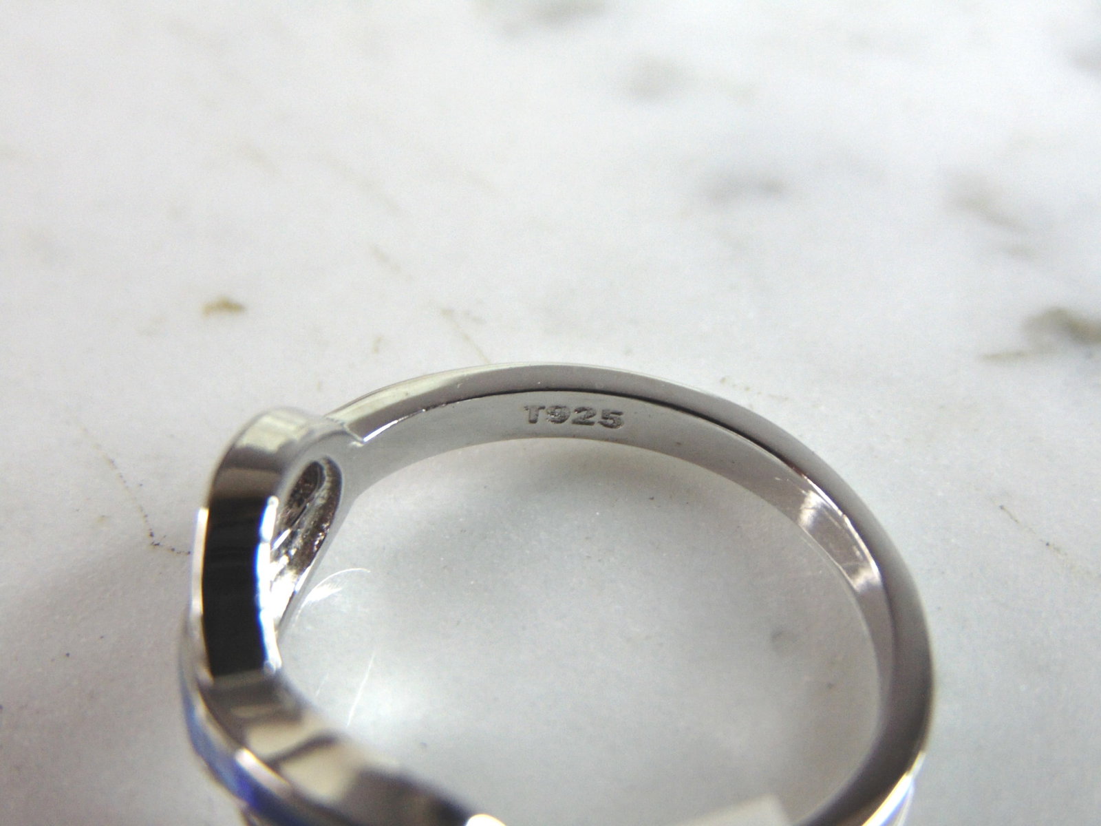 Womens Sterling Silver Modernist Infinity Opal Ring - 5