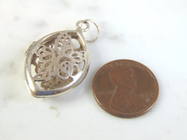 Womens Sterling Silver Locket Pendant - 4