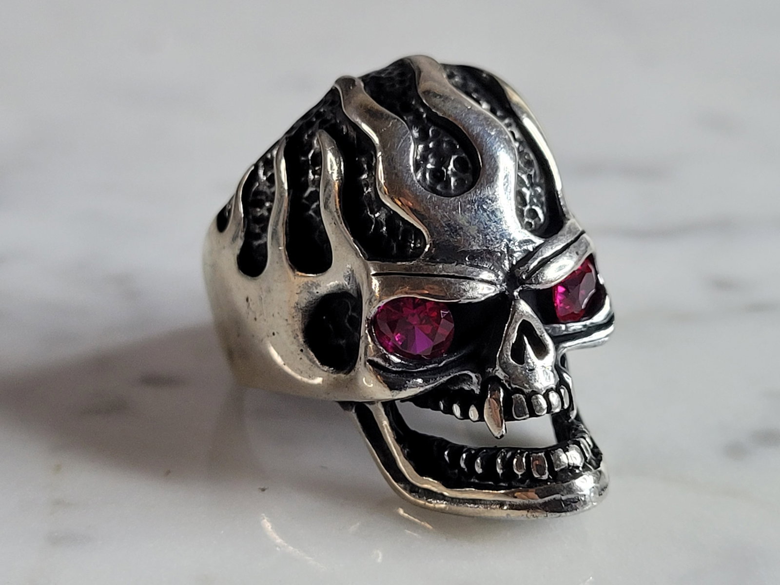 Mens Sterling Silver Ruby Eyed Goth Biker Skull Ring - 4