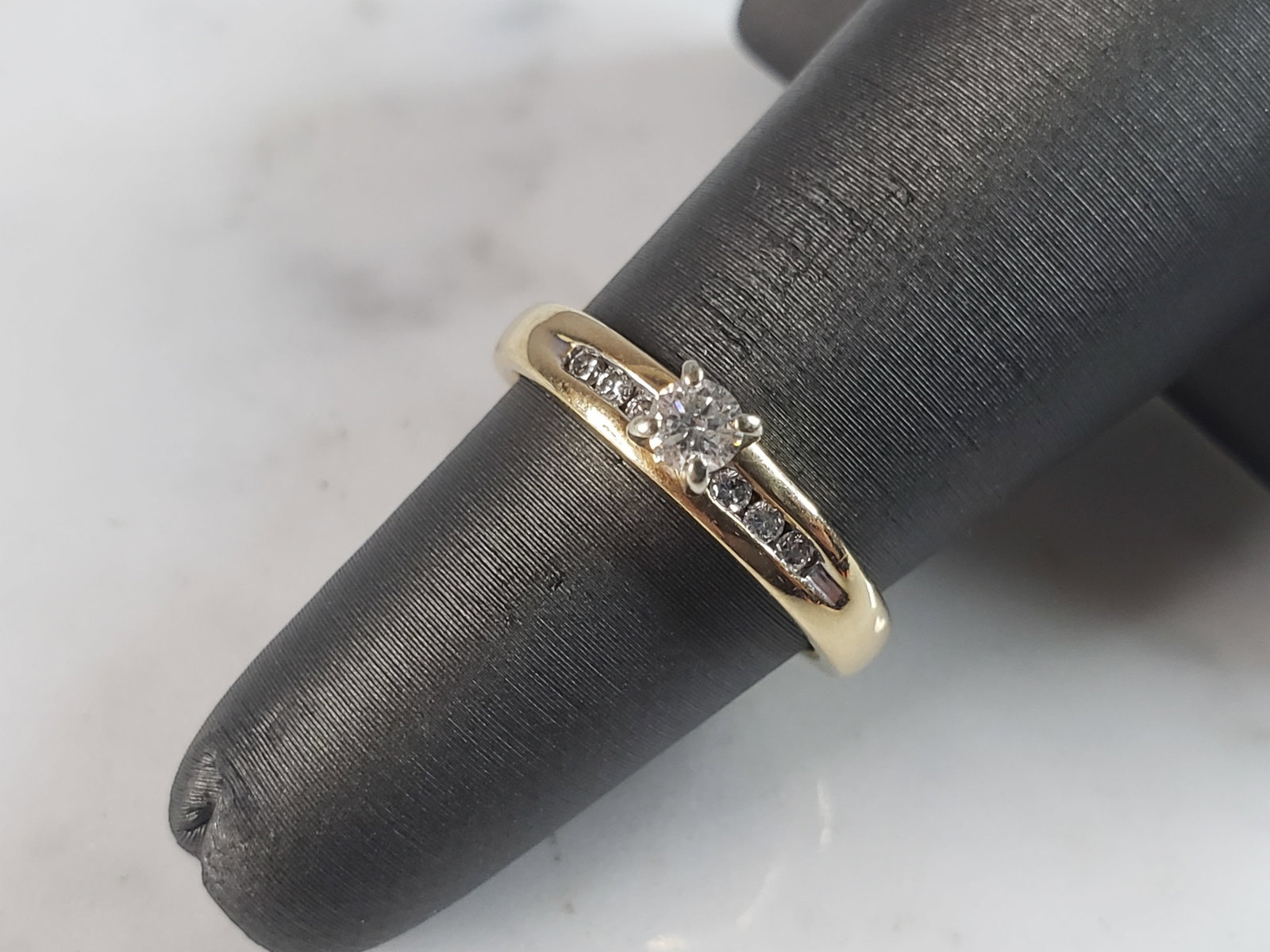 Womens Vintage Estate 10K Yellow Gold Ring Diamond Ring (1 of 5)