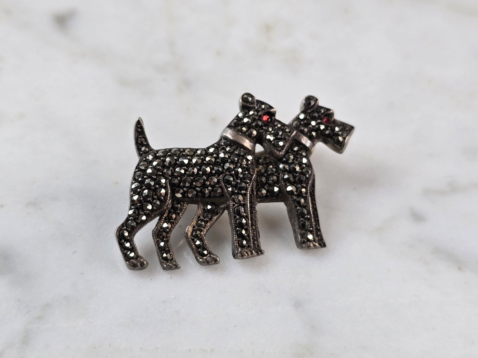 Womens Vintage Estate 835 German 835 Silver Marcasite Terrier Dogs Brooch: A WOMENS VINTAGE ESTATE 835 GERMAN SILVER TERRIER BROOCH. THE BROOCH MEASURES 1 1/8 " LONG BY 5/8" WIDE. BROOCH IS STAMPED "835". MAKES A GREAT GIFT FOR THAT SPECIAL SOMEONE. ANY QUESTIONS, PLEASE ASK