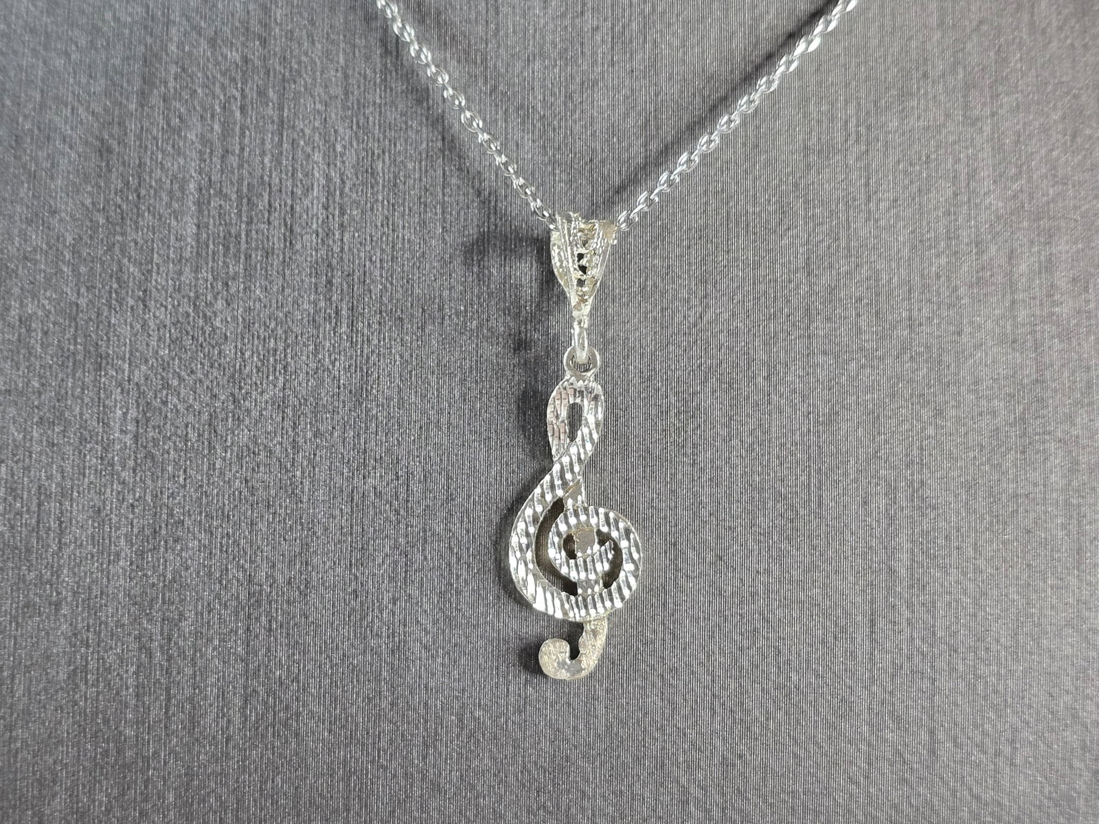 Womens Sterling Silver Treble Clef Music Pendant Necklace (1 of 4)
