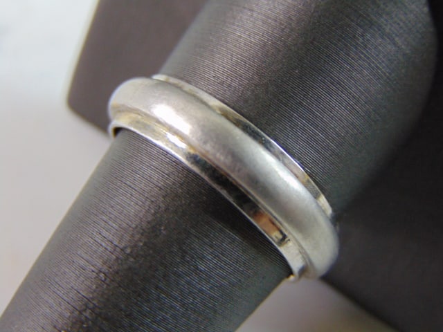 Mens Vintage Estate 18K White Gold Wedding Band Ring (1 of 4)