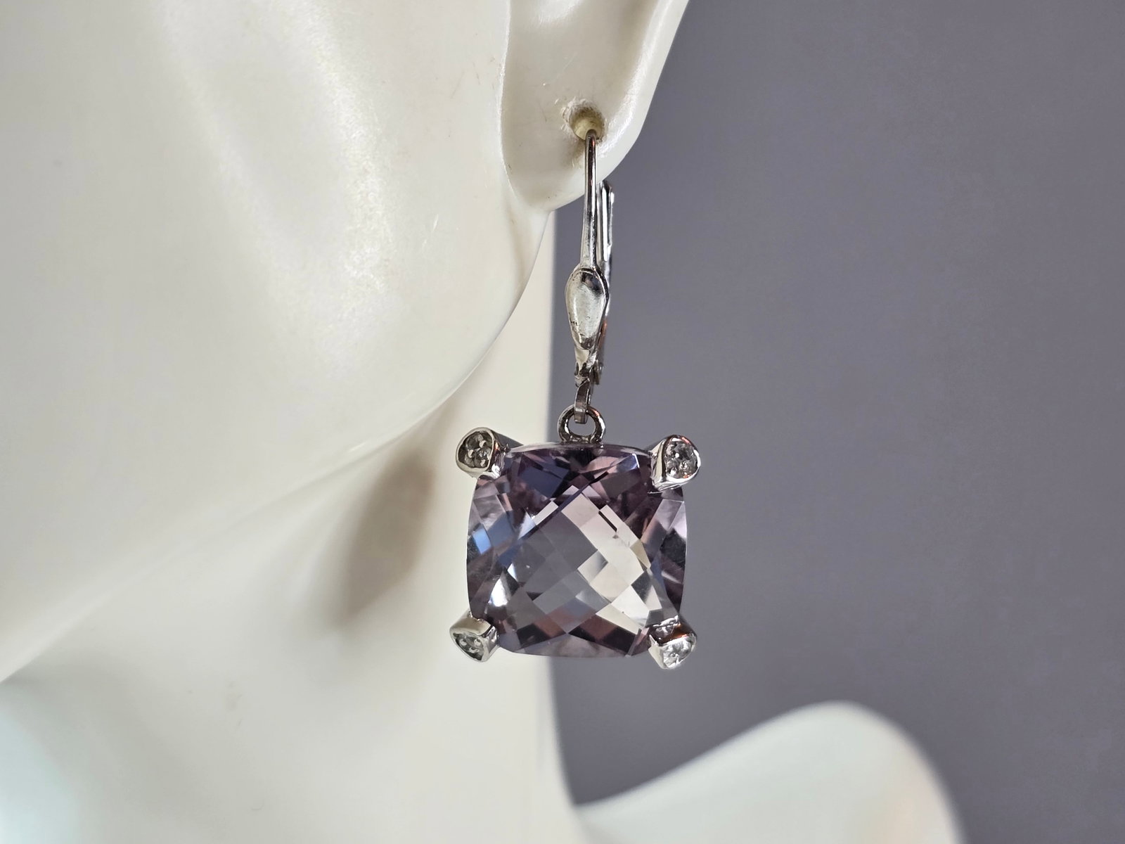 Womens Vintage Estate Sterling Silver CZ Earrings: A PAIR OF WOMENS STERLING SILVER CZ EARRINGS THAT WEIGH 14.6g AND MEASURES 1 1/4" BY 5/8". ANY QUESTIONS, PLEASE DO NOT HESITATE TO ASK. BE SURE TO CHECK OUT SOME OF MY OTHER GREAT ITEMS UP FOR SALE.