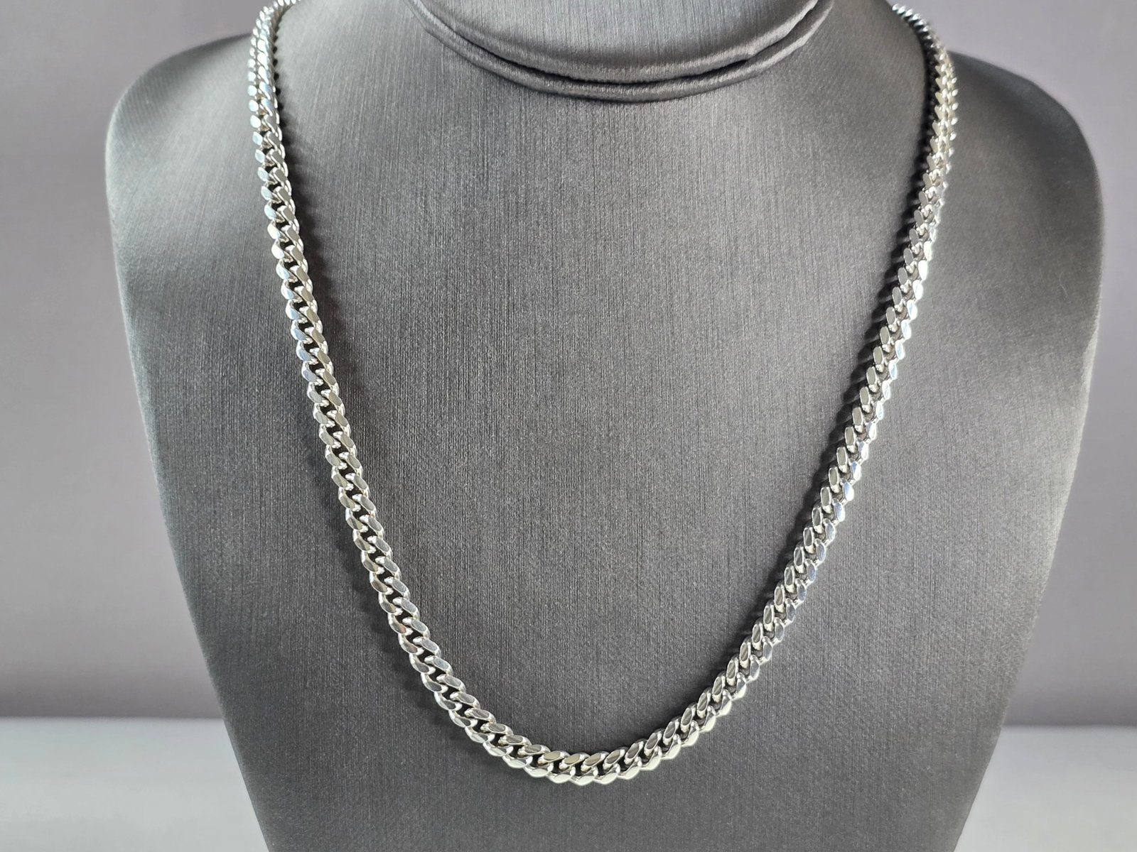 Mens Vintage Estate Sterling Silver Cuban Link Italian Necklace (1 of 3)