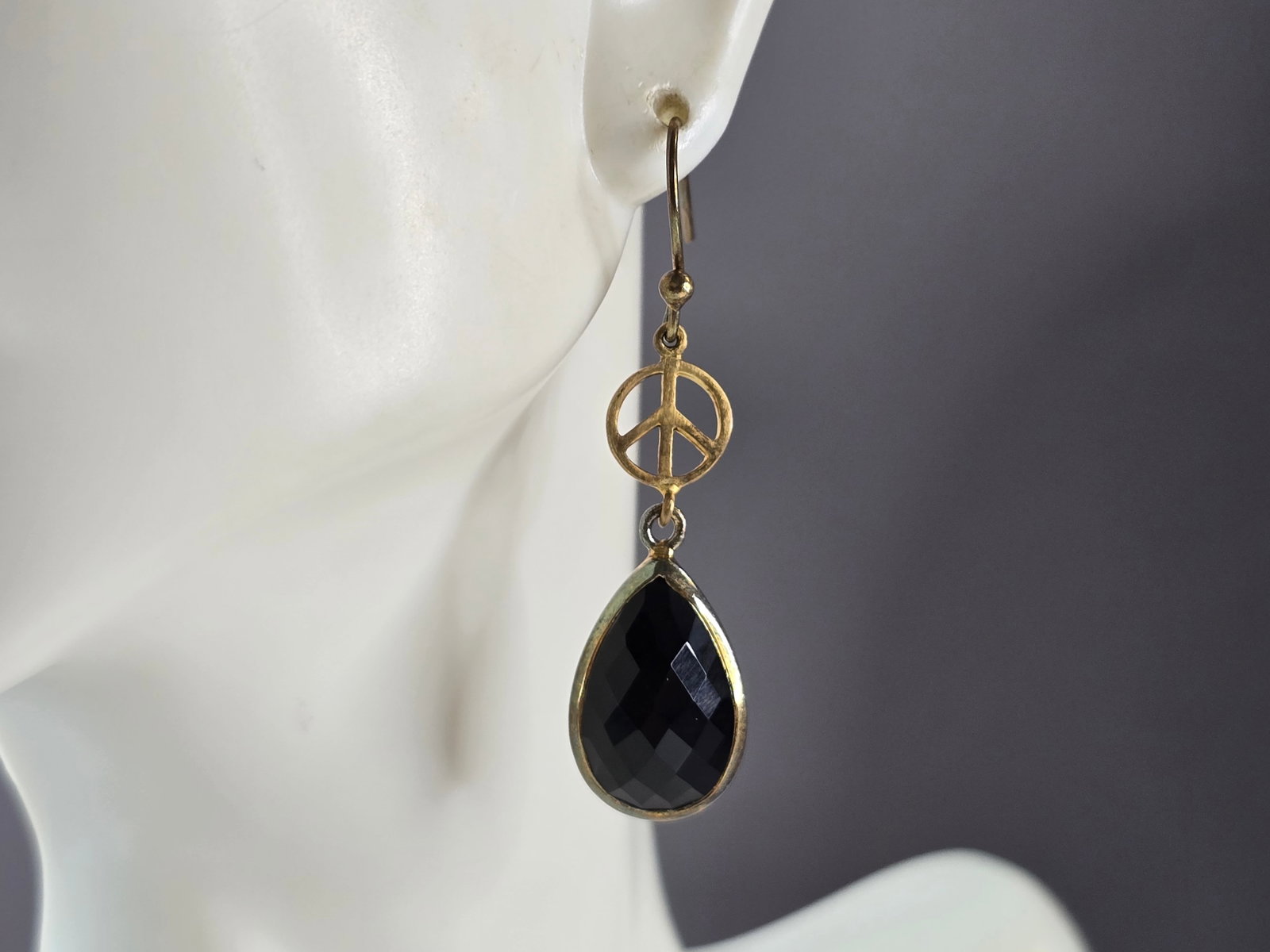 Womens Estate Sterling Silver Gold Tone Onyx Peace Earrings (1 of 4)
