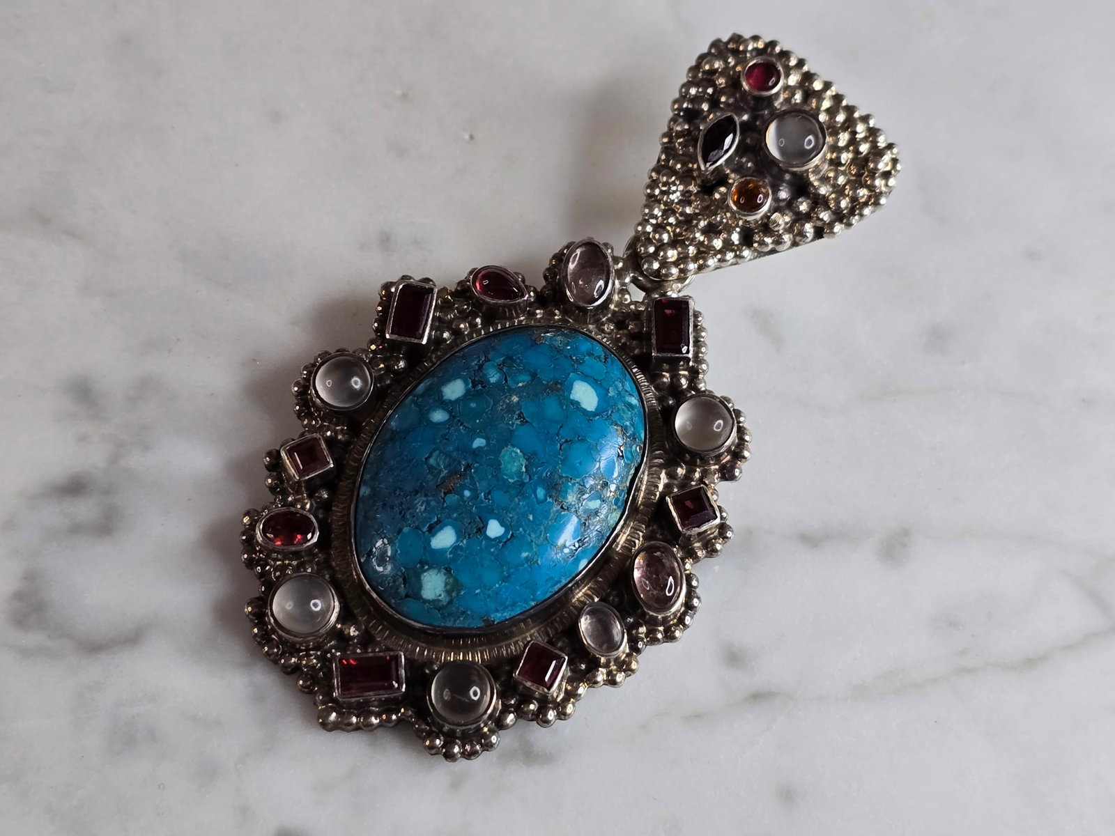 Womens Vintage Estate Sterling Silver Multi Stone Pendant: A WOMENS VINTAGE ESTATE STERLING SILVER MULTI STONE PENDANT . PENDANT WEIGHS 40.7g AND MEASURES 3" LONG BY 1 5/8" WIDE. MAKES A GREAT GIFT FOR THAT SOMEONE SPECIAL. ANY QUESTIONS, PLEASE ASK. BE SURE 