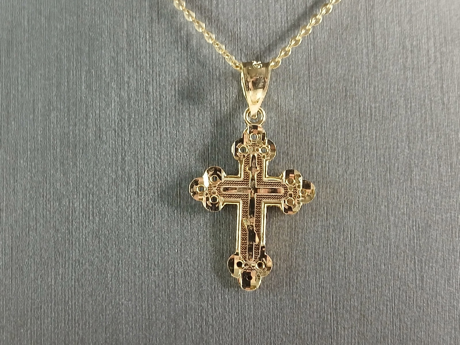 Womens Sterling Silver Gold Tone Religious Cross Necklace: A VERY NICE STERLING SILVER GOLD TONE RELIGIOUS CROSS PENDANT WITH NECKLACE THAT WEIGHS 2.5g. THE PENDANT MEASURES 1 1/8" LONG BY 5/8" WIDE. THE NECKLACE MEASURES 18" LONG. ANY QUESTIONS PLEASE DONT H