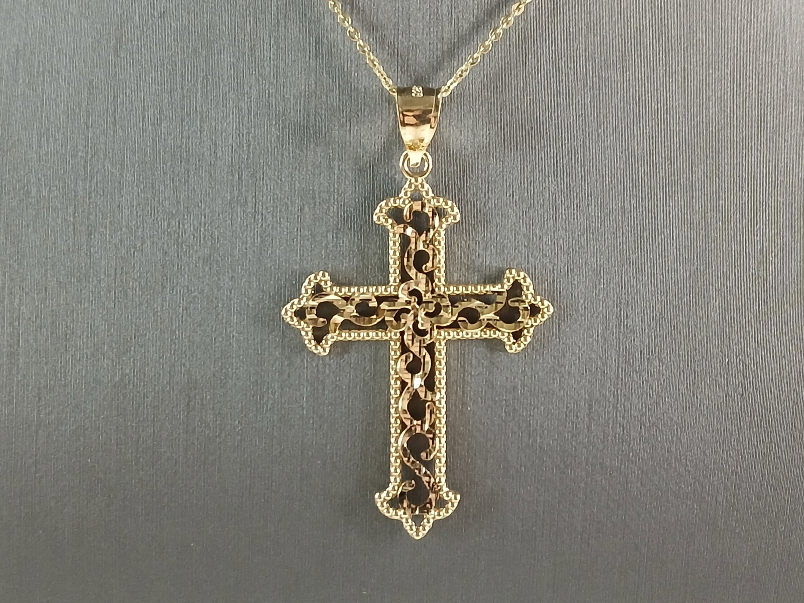 Womens Sterling Silver Gold Tone Religious Cross Pendant Necklace: A VERY NICE STERLING SILVER RELIGIOUS CROSS PENDANT WITH NECKLACE THAT WEIGHS 4.9g. THE PENDANT MEASURES 2" LONG BY 1 1/4" WIDE. THE NECKLACE MEASURES 18" LONG. ANY QUESTIONS PLEASE DONT HESITATE TO A