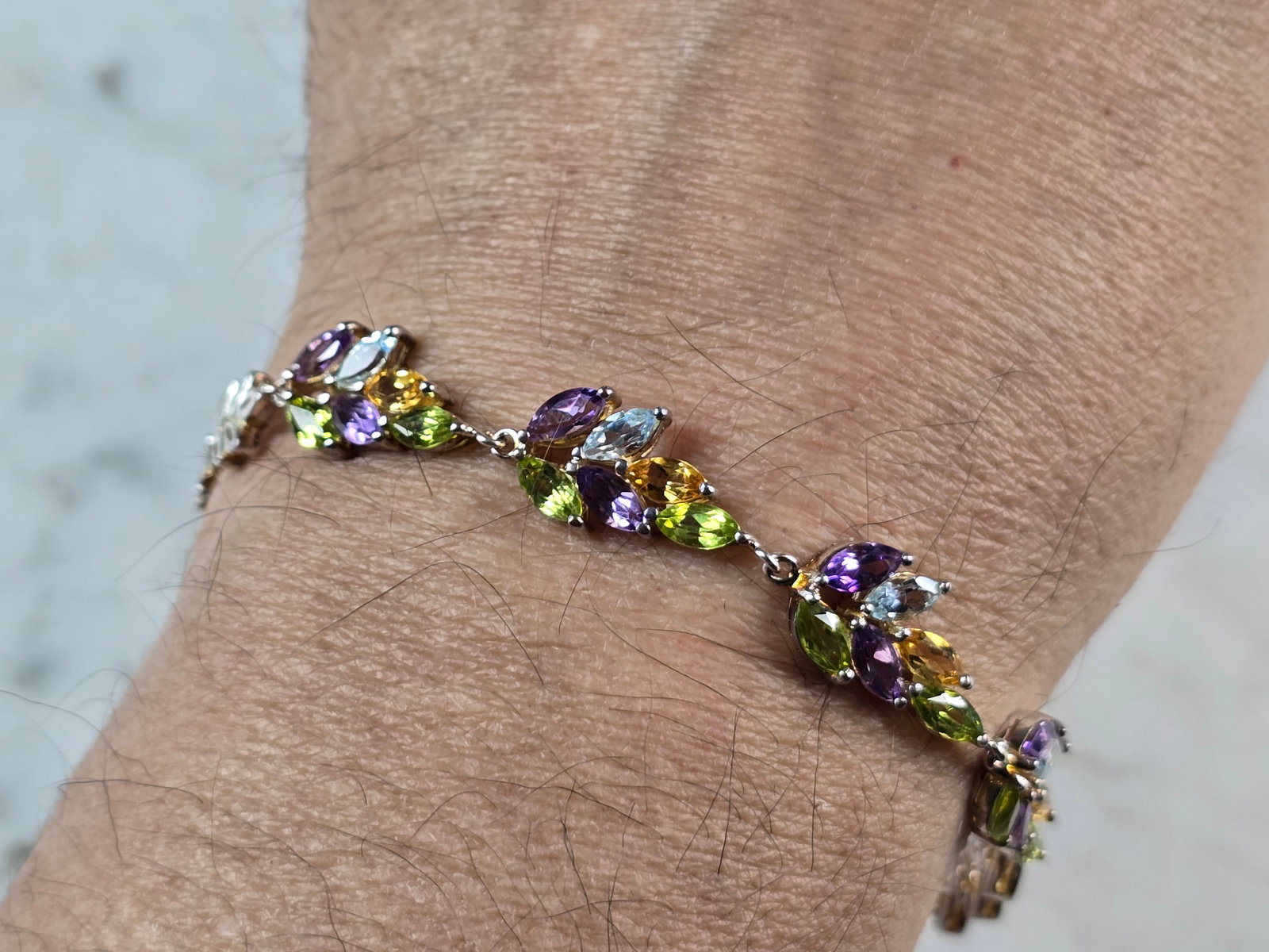 Womens Sterling Silver Multi Stone Anklet Bracelet: A WOMENS STERLING SILVER MULTI STONE ANKLET/ BRACELET. BRACELET IS ABOUT 8" LONG BY 3/8" WIDE, AND WEIGHS 9.2g. WOULD MAKE A LOVELY GIFT FOR THAT SOMEONE SPECIAL. BE SURE TO CHECK OUT SOME OF MY OTHER