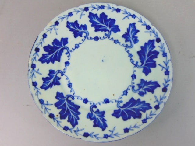 Vintage Antique Hand Painted Porcelain Flow Blue Plate: FOR SALE IS THIS BEAUTIFUL VINTAGE ANTIQUE HAND PAINTED PORCELAIN FLOW BLUE PLATE. PLATE MEASURES ABOUT 9" IN DIAMETER. PLATE HAS SOME CHIPS ON THE RIM OF THE PLATE THAT WERE REPAIRED AS SEEN IN THE P