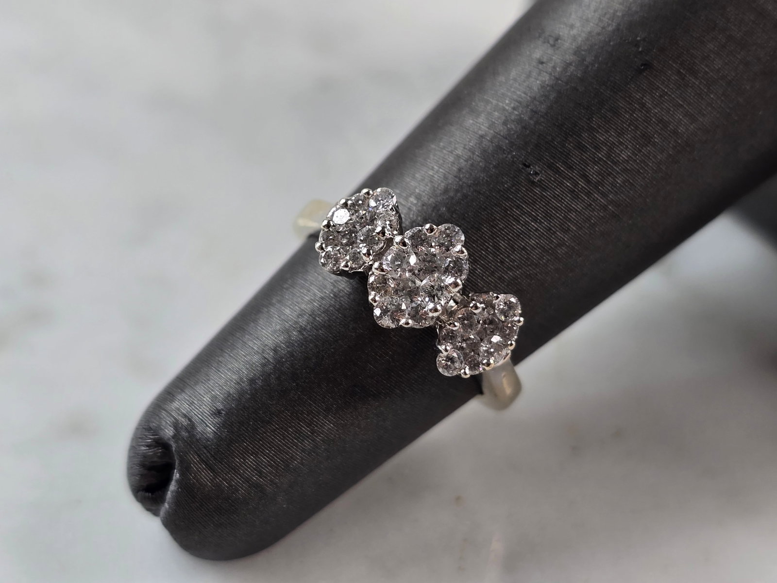Womens Vintage Estate 14k White Gold Diamond Ring (1 of 5)