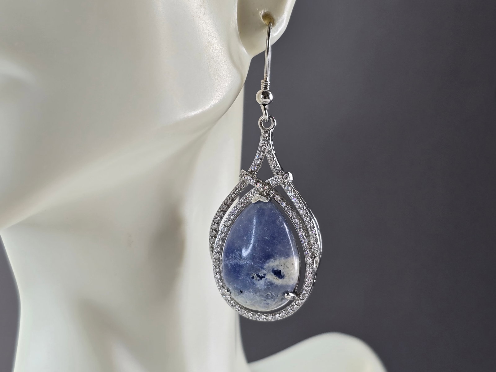 Pr Womens Sterling Silver Sodalite CZ Dangle Earrings: PAIR OF WOMENS VINTAGE ESTATE STERLING SILVER SODALITE WITH CZ DANGLE EARRINGS. EARRINGS MEASURE 2" LONG BY 3/4" WIDE. THE EARRINGS WEIGH 11.0g. MAKES A LOVELY GIFT FOR THAT SOMEONE SPECIAL. ANY QUEST