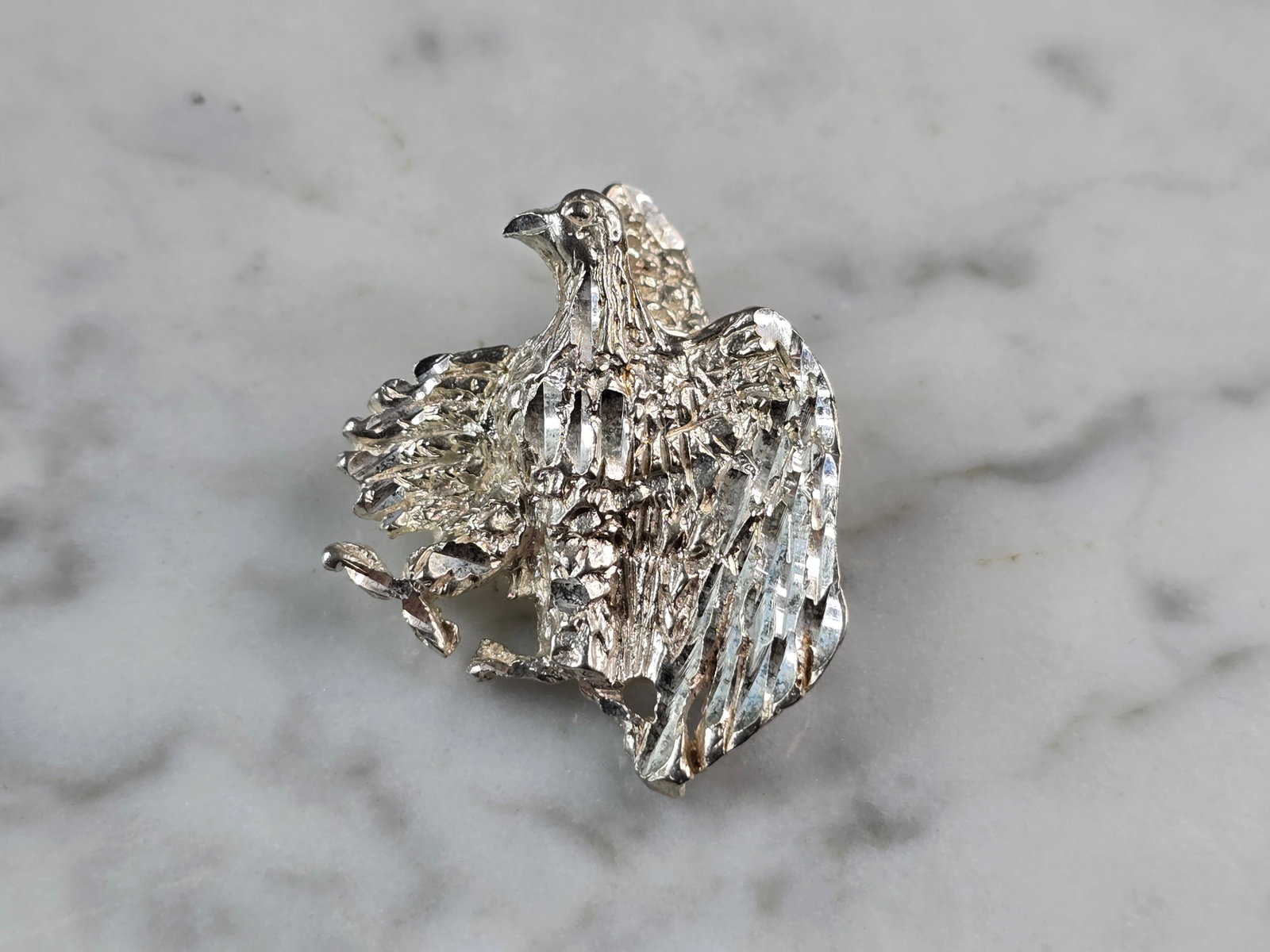 Vintage Estate Sterling Silver Eagle Pendant (1 of 3)
