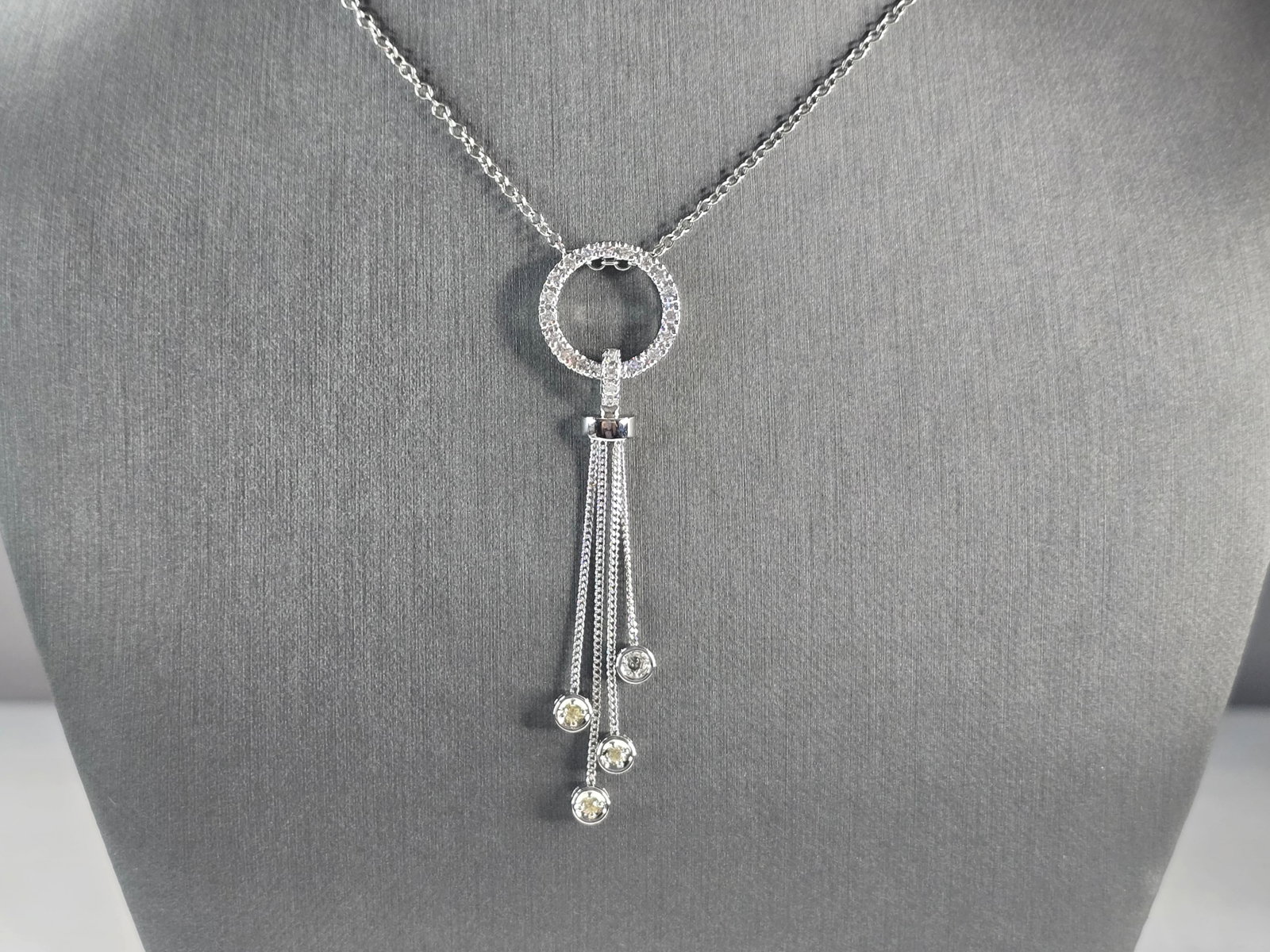 Womens Sterling Silver Modernist CZ Pendant Necklace: A WOMENS ESTATE STERLING SILVER MODERNIST PENDANT NECKLACE. THE NECKLACE MEASURES ABOUT 24" LONG, AND THE PENDANT MEASURES 2 1/2" LONG BY 5/8" WIDE. TOGETHER THEY WEIGH 6.4g. ANY QUESTIONS PLEASE DO N